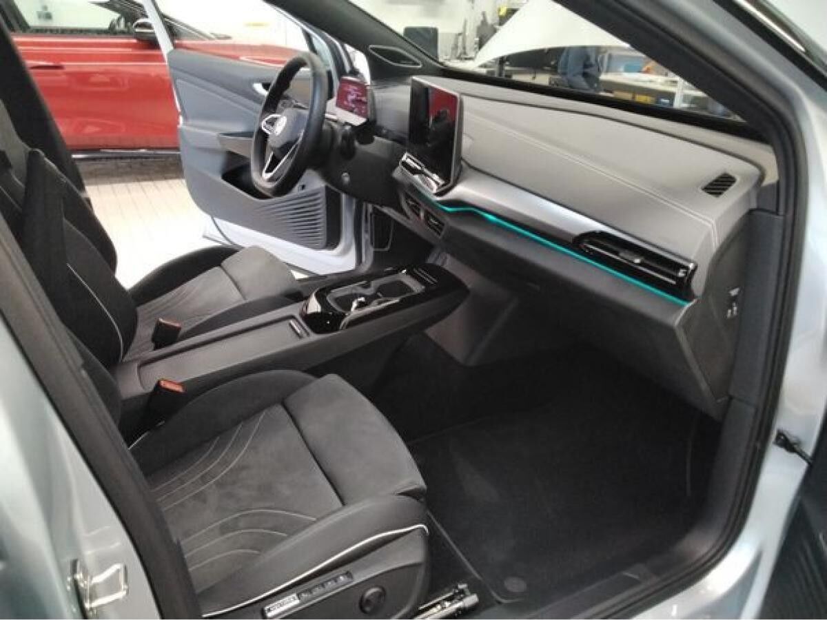 Volkswagen ID.4 Pro 4Motion 210kW - IQ.Drive AHK Area View Navi HUD Wärmepumpe Massage SHZ Air Care Climatronic LM