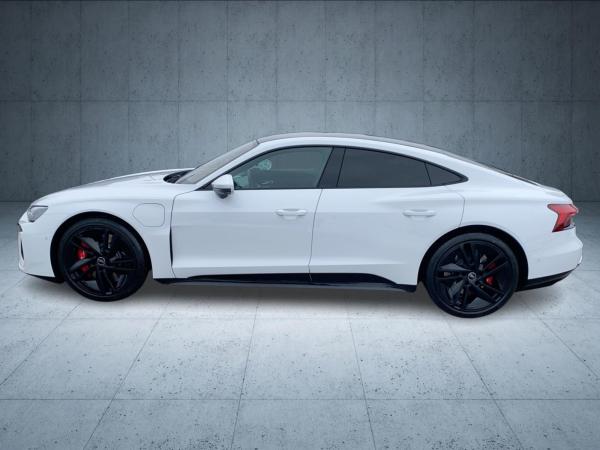 Audi e-tron GT Squattro HUD PANO 21 Laser 360 ACC