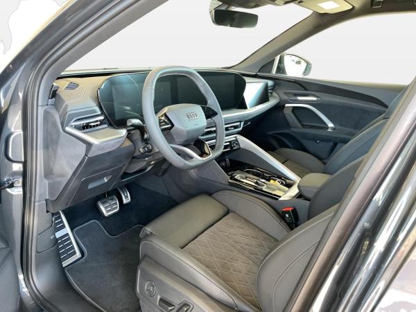 Audi Q5 Sportback TDI quattro S tronic 360 ACC Audi Q5 Sportback TDI quattro S tronic 360 ACC