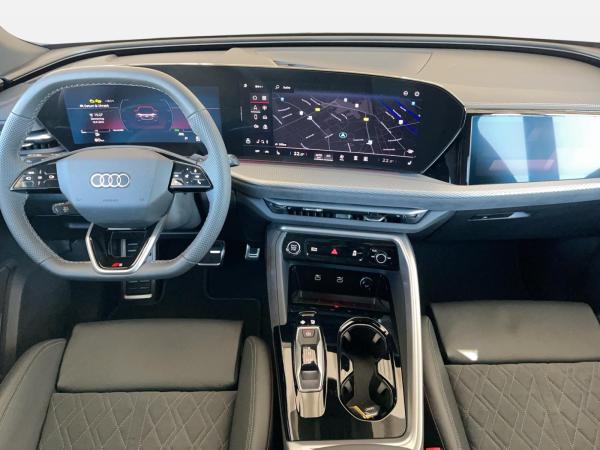 Audi Q5 Sportback TDI quattro S tronic 360 ACC Audi Q5 Sportback TDI quattro S tronic 360 ACC