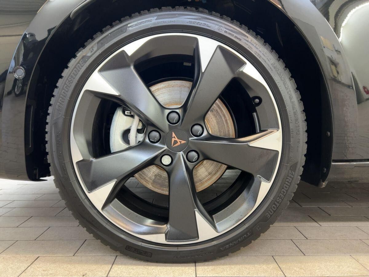 Cupra Leon 1.5 e-Hybrid DSG Navi Kamera Sitzhzg