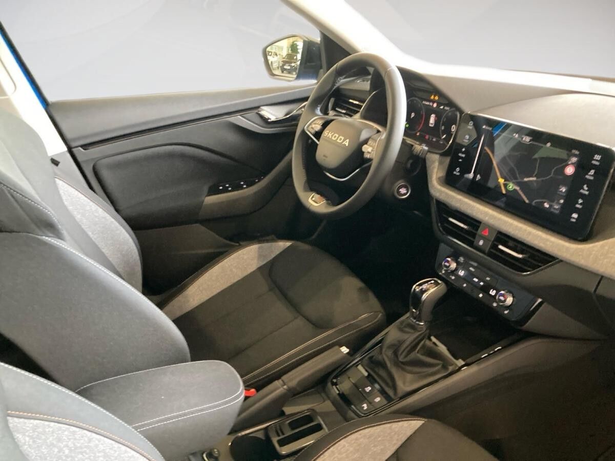 Skoda Kamiq TOUR 1.0TSI MATRIX.NAV.DSG.ASSIST+.KAM.LKR-HEIZ.2xPDC.SHZG.WIRELESS.DAB