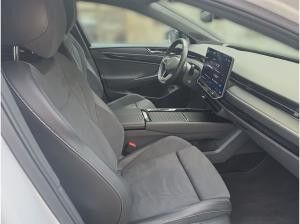 Volkswagen ID.7 Tourer Pro Navi AHK IQ.LIGHT - LED-Matrix-Scheinwerfer Sprachassistent DAB+