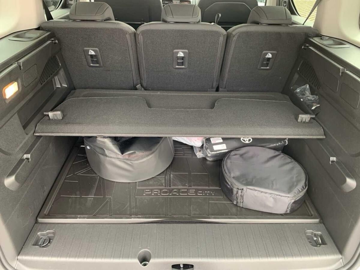 Toyota Proace City Verso 50 kWh Elektroantrieb L1 Teamplayer AT