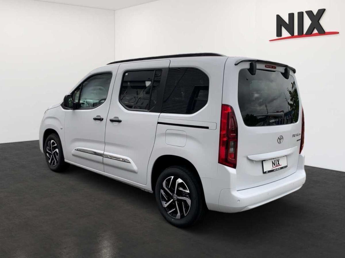Toyota Proace City Verso 50 kWh Elektroantrieb L1 Teamplayer AT