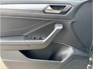 Volkswagen T-Roc 2.0 TDI 4Motion Style /AHK/Virt/ACC Volkswagen T-Roc 2.0 TDI 4Motion Style /AHK/Virt/ACC