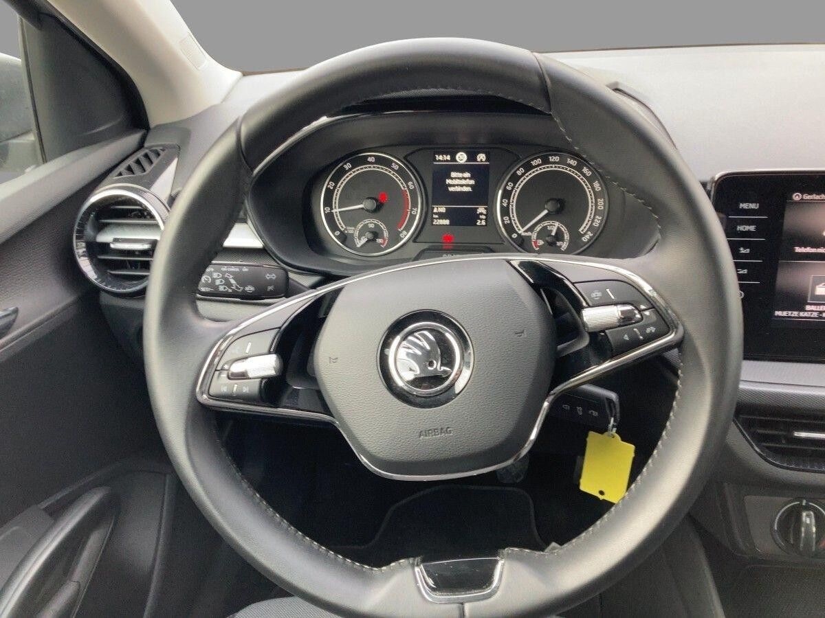 Skoda Fabia 1.0 TSI Ambition Navi LED Connect PDC