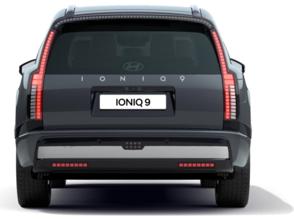 Hyundai IONIQ 9 7 Sitzer 428PS UNIQ PERFORMANCE PANORAMA 4WD Hyundai IONIQ 9 7 Sitzer 428PS UNIQ PERFORMANCE PANORAMA 4WD