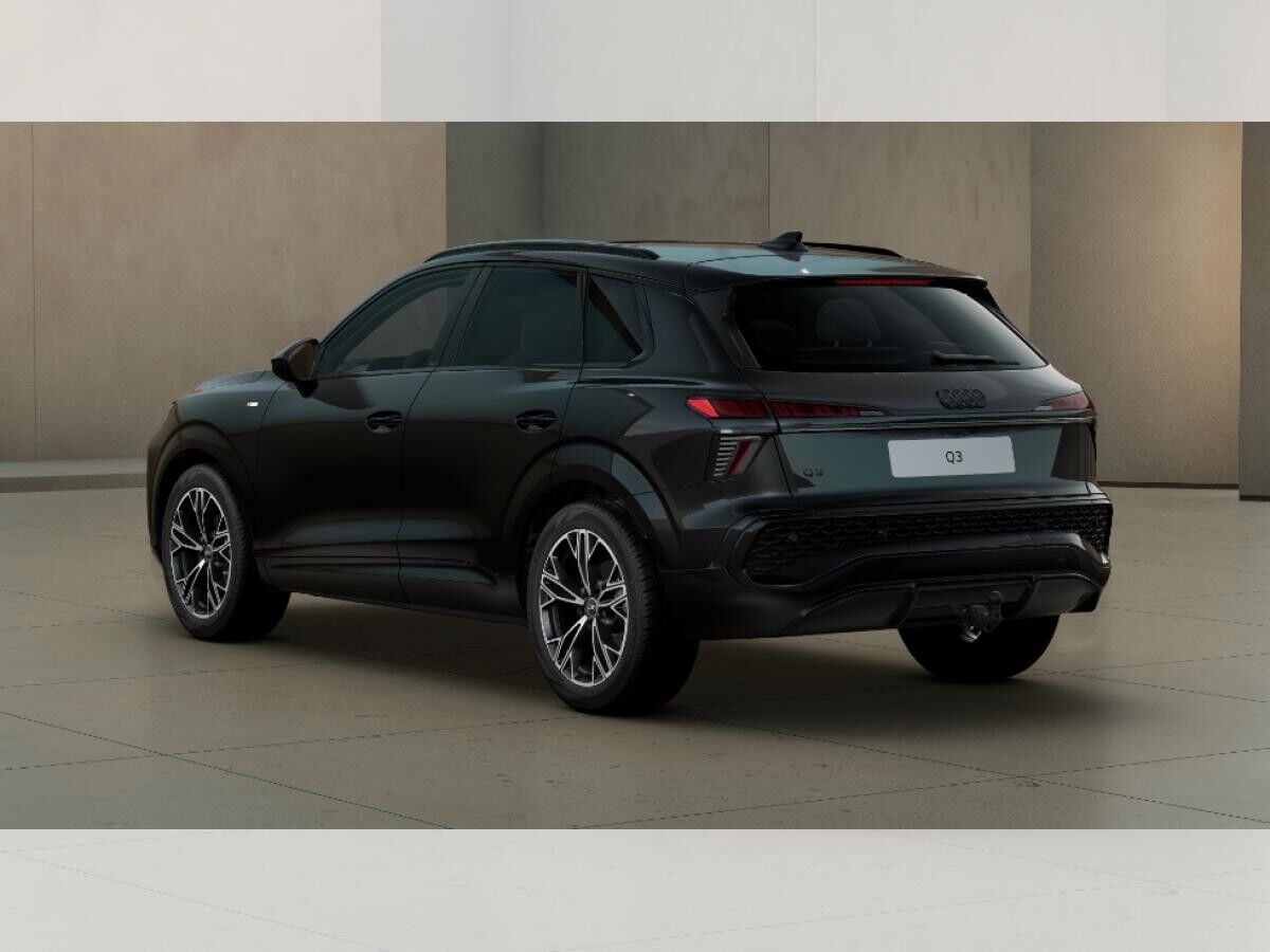 Audi Q3 SUV TFSI S tronic - MMI+ AHK PANO TECH+ S LINE SPORTSITZE