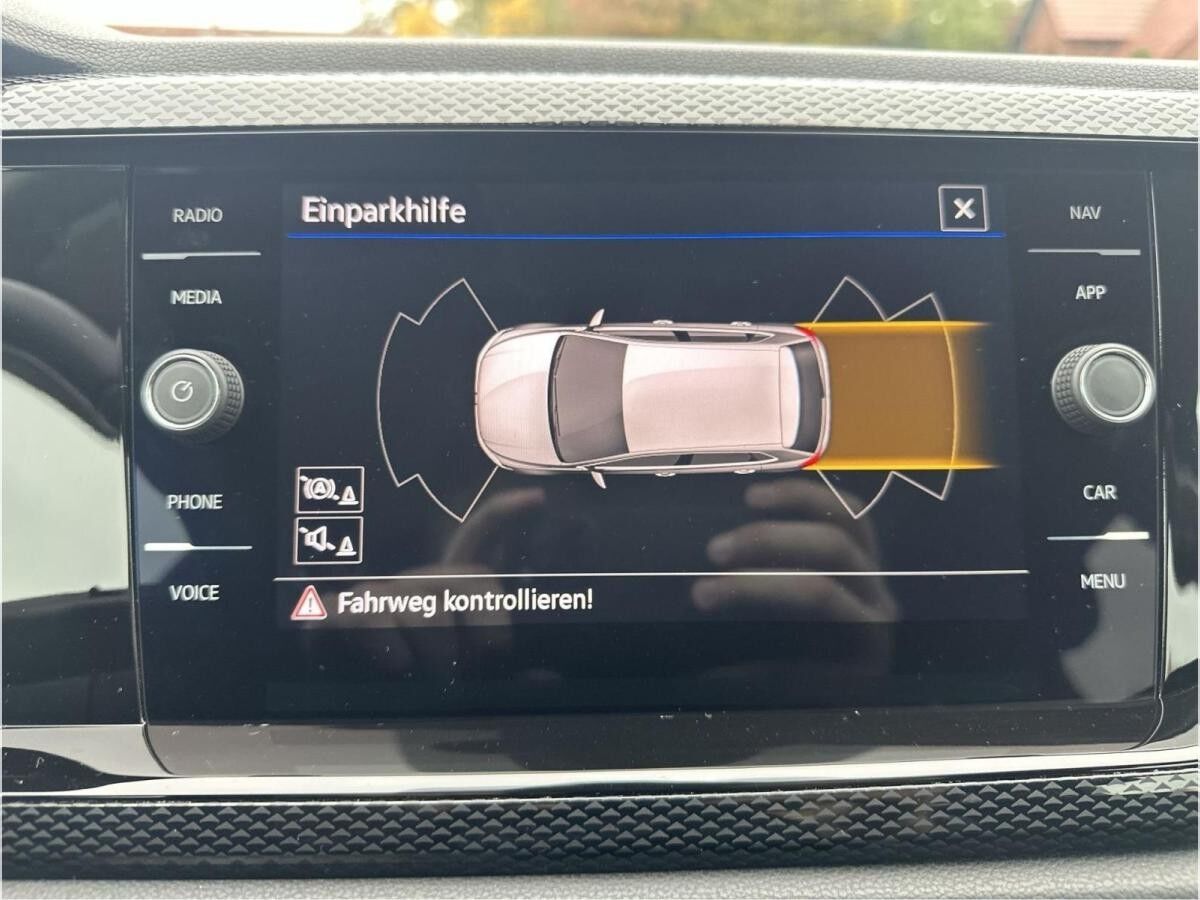 Volkswagen Polo VI (AE1)