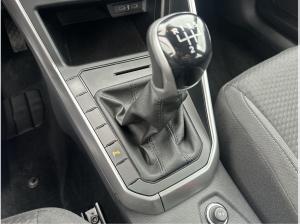 Volkswagen Polo VI (AE1)