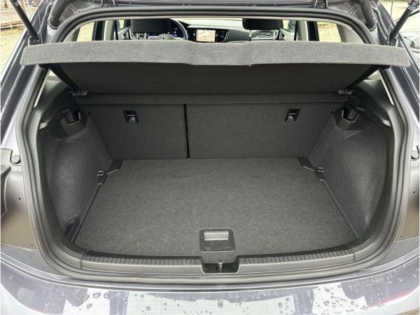 Volkswagen Polo VI (AE1)