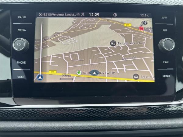 Volkswagen Polo VI (AE1)