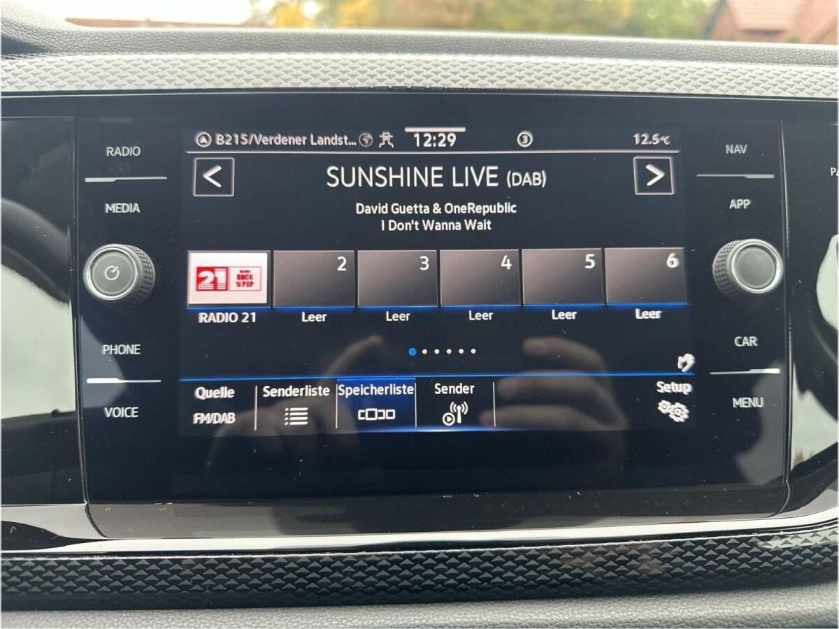 Volkswagen Polo VI (AE1)