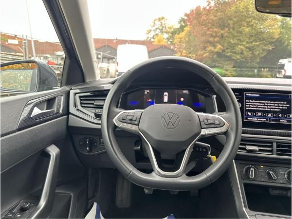 Volkswagen Polo VI (AE1)