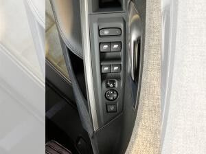 Peugeot 3008 1.2 Fin. ab 2,99 % Navi,Lenkradheizung