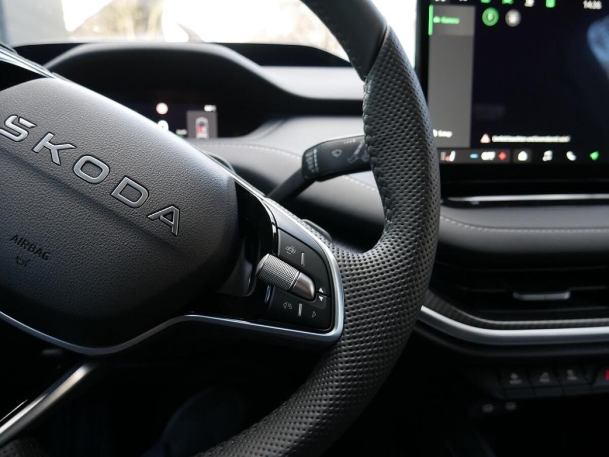 Skoda Elroq 85X Sportline 360° HUD LED LEDER PANO AHK *870*