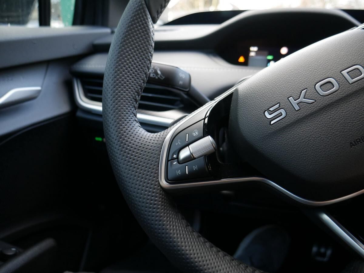 Skoda Elroq 85X Sportline 360° HUD LED LEDER PANO AHK *870*