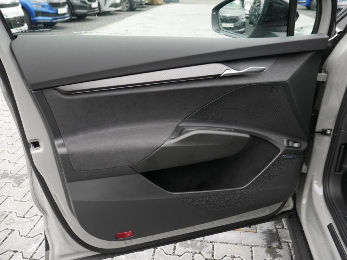 Skoda Elroq RS Lounge ACC HUD KEYLESS MATRIX-LED AHK *882*