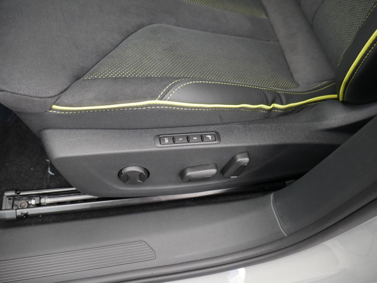 Skoda Elroq RS Lounge ACC HUD KEYLESS MATRIX-LED AHK *882*