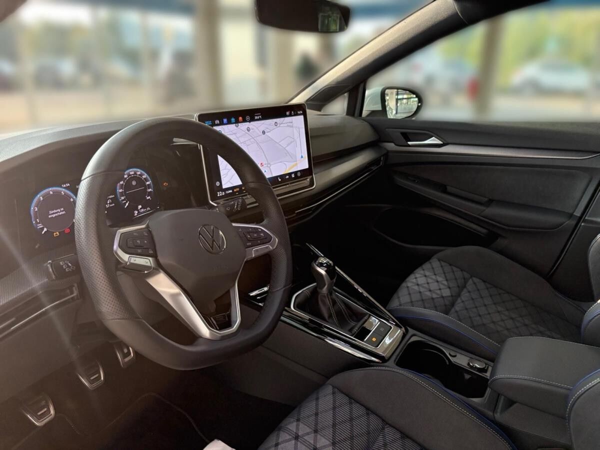 Volkswagen Golf Variant 1.5 TSI R-LINE *AHK *IQ.LIGHT *ACC *HuD *VIRTUAL *