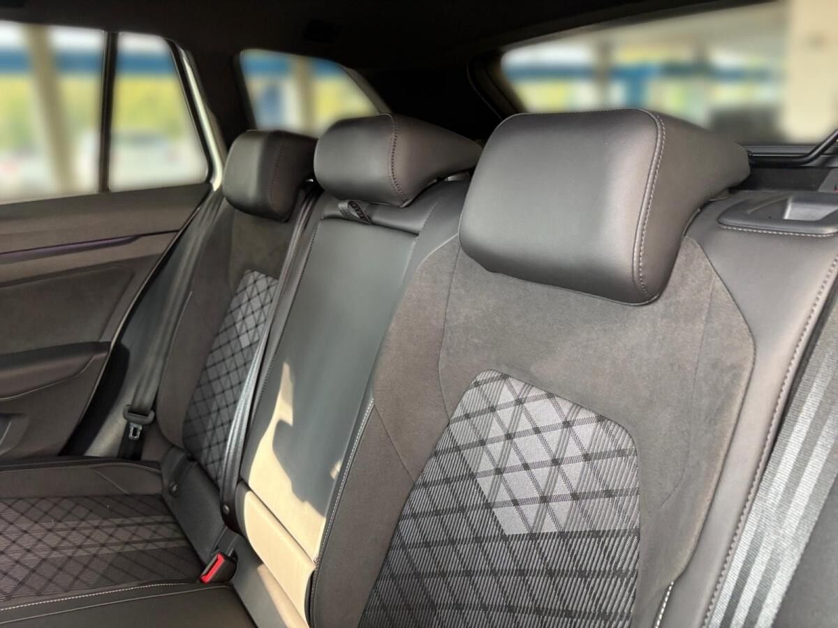 Volkswagen Golf Variant 1.5 TSI R-LINE *AHK *IQ.LIGHT *ACC *HuD *VIRTUAL *