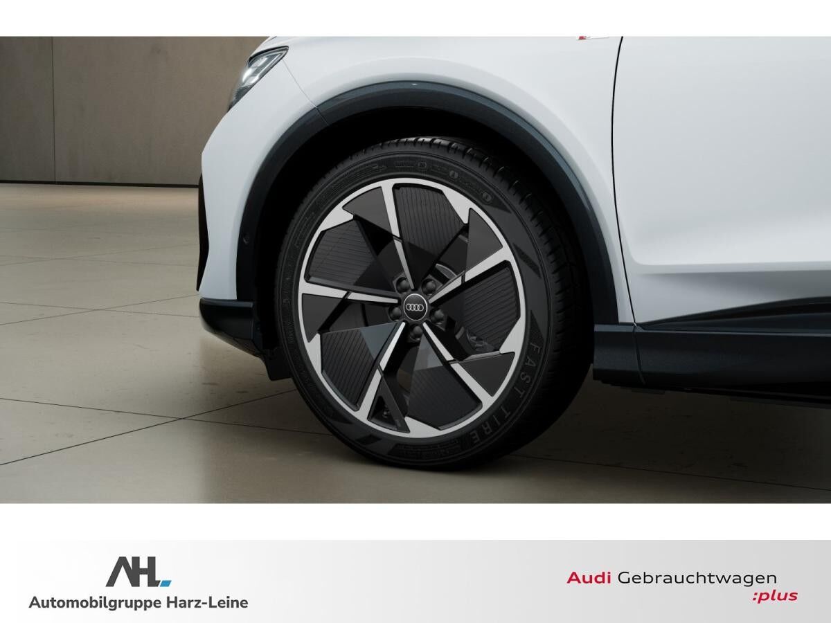 Audi Q4 e-tron 35 e-tron S line Umgebungskameras HuD