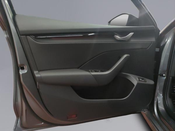 Skoda Octavia Combi Sportline 2.0 TDI DSG ACC NAVI LED