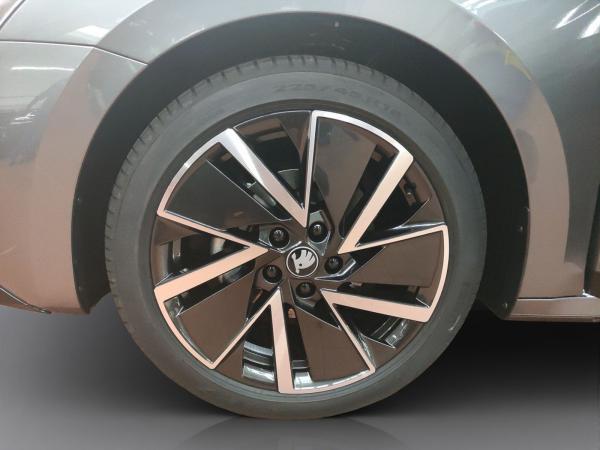 Skoda Octavia Combi Sportline 2.0 TDI DSG ACC NAVI LED