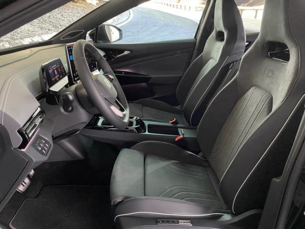 Volkswagen ID.5 Pro Black Edition IDQ1+BAFA