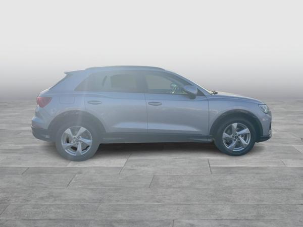 Audi Q3 35TFSI S-tronic advanced AHK+LED+NAVI+