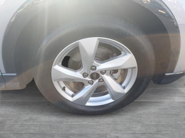 Audi Q3 35TFSI S-tronic advanced AHK+LED+NAVI+