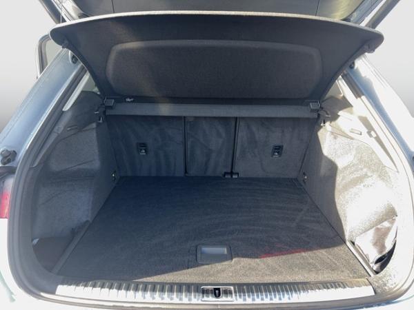 Audi Q3 35TFSI S-tronic advanced AHK+LED+NAVI+