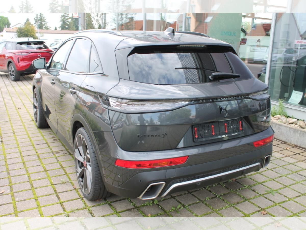 DS Automobiles DS 7 PERFORMANCE E-TENSE 4x4 360PS | November-Aktion