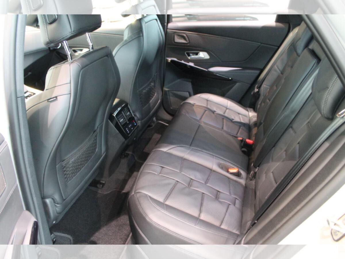 DS Automobiles DS 7 PERFORMANCE E-TENSE 4x4 360PS | November-Aktion