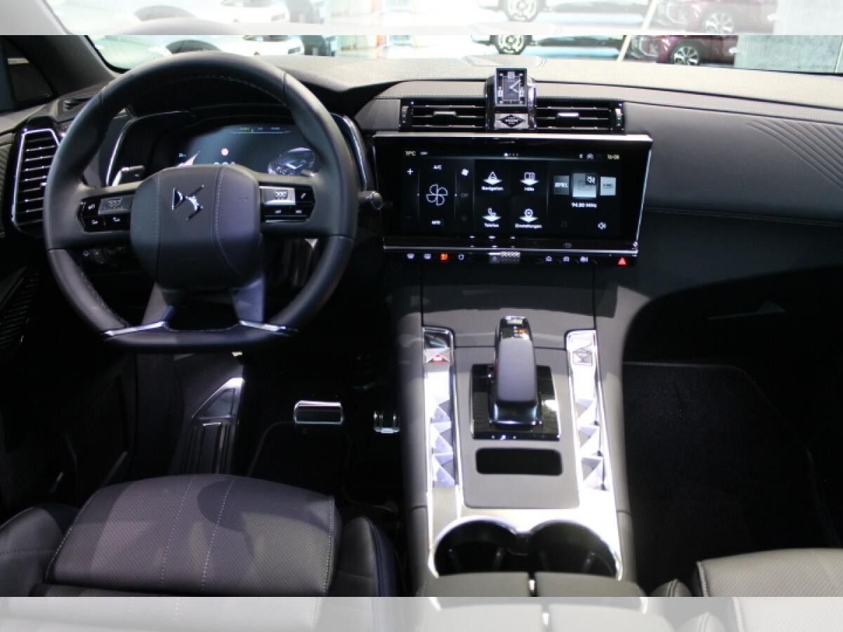 DS Automobiles DS 7 PERFORMANCE E-TENSE 4x4 360PS | November-Aktion