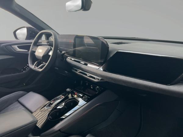 Audi A5 Avant e-hybrid quattro 270 kW S tronic AHK 20''