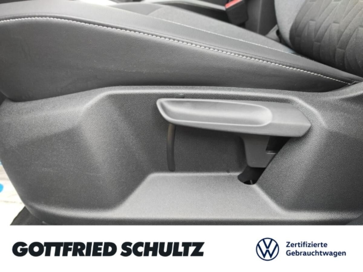 Volkswagen T-Roc GOAL TSI NAVI SITZHEIZUNG EINPARKHILFE LED