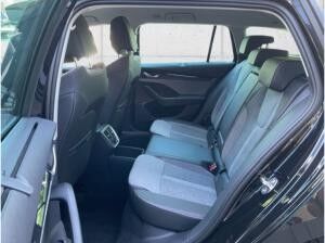 Skoda Octavia Combi 2.0 TDI Selection Navi 360 Grad LED ACC Apple CarPlay