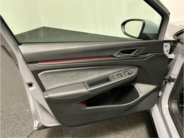 Volkswagen Golf Variant 2.0 TDI DSG R-Line CarPlay ACC LED