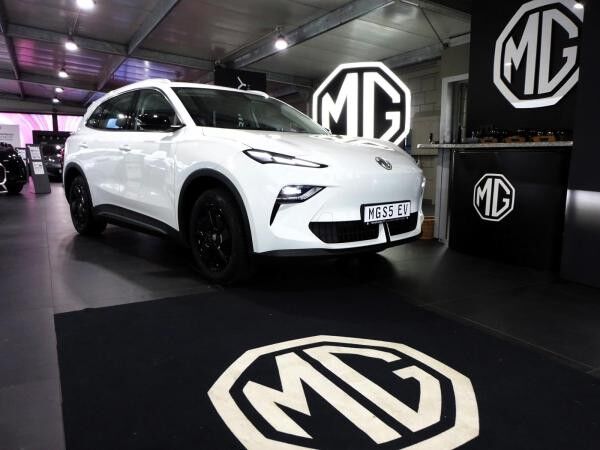 MG S5 EV Comfort Standard Range