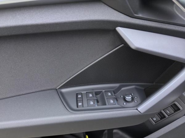 Audi A3 Sportback 40 TFSIe ADVANCED NAVI+ KAMERA PDC LM17