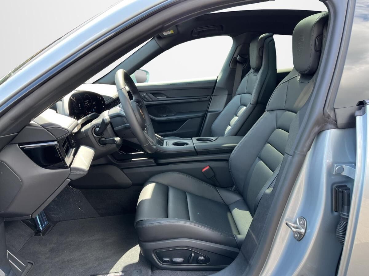 Porsche Taycan NEUES MODELL