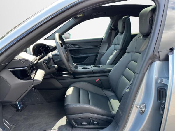 Porsche Taycan NEUES MODELL