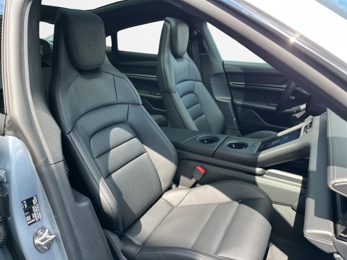 Porsche Taycan NEUES MODELL