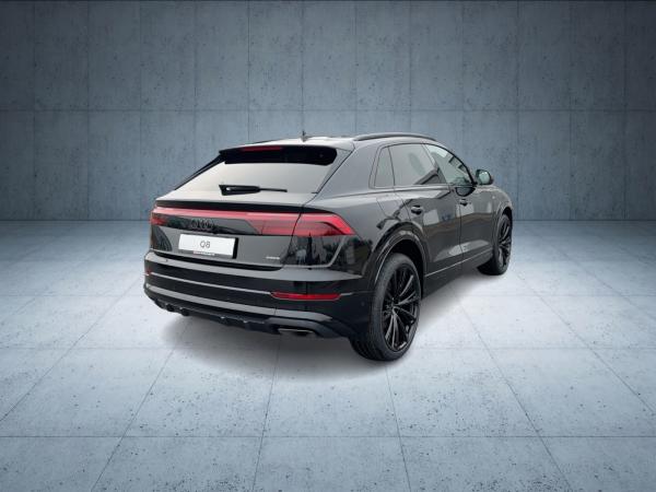 Audi Q8 SUV S line business TFSI e qu. tiptr. 23 PANO