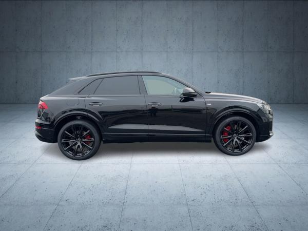 Audi Q8 SUV S line business TFSI e qu. tiptr. 23 PANO