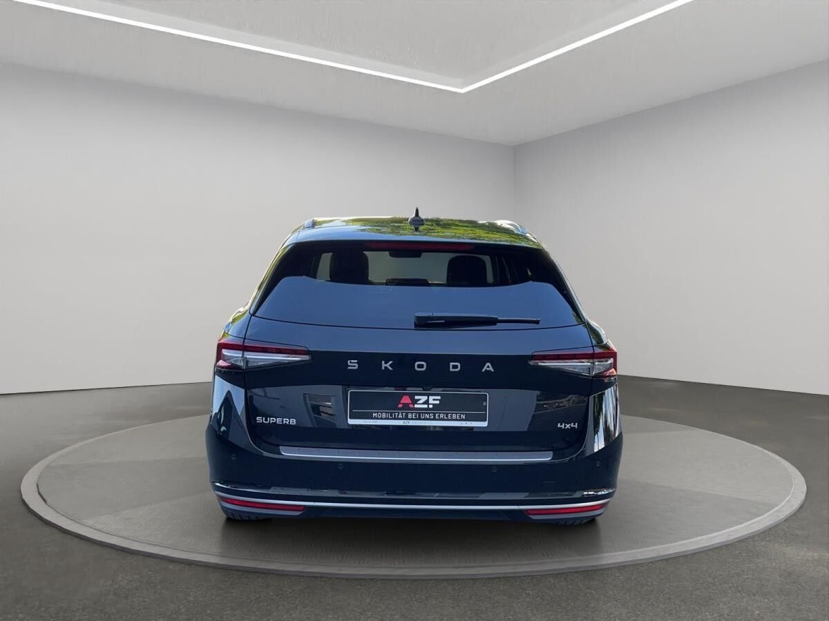 Skoda Superb 2.0 TSI DSG L&K Combi 4WD