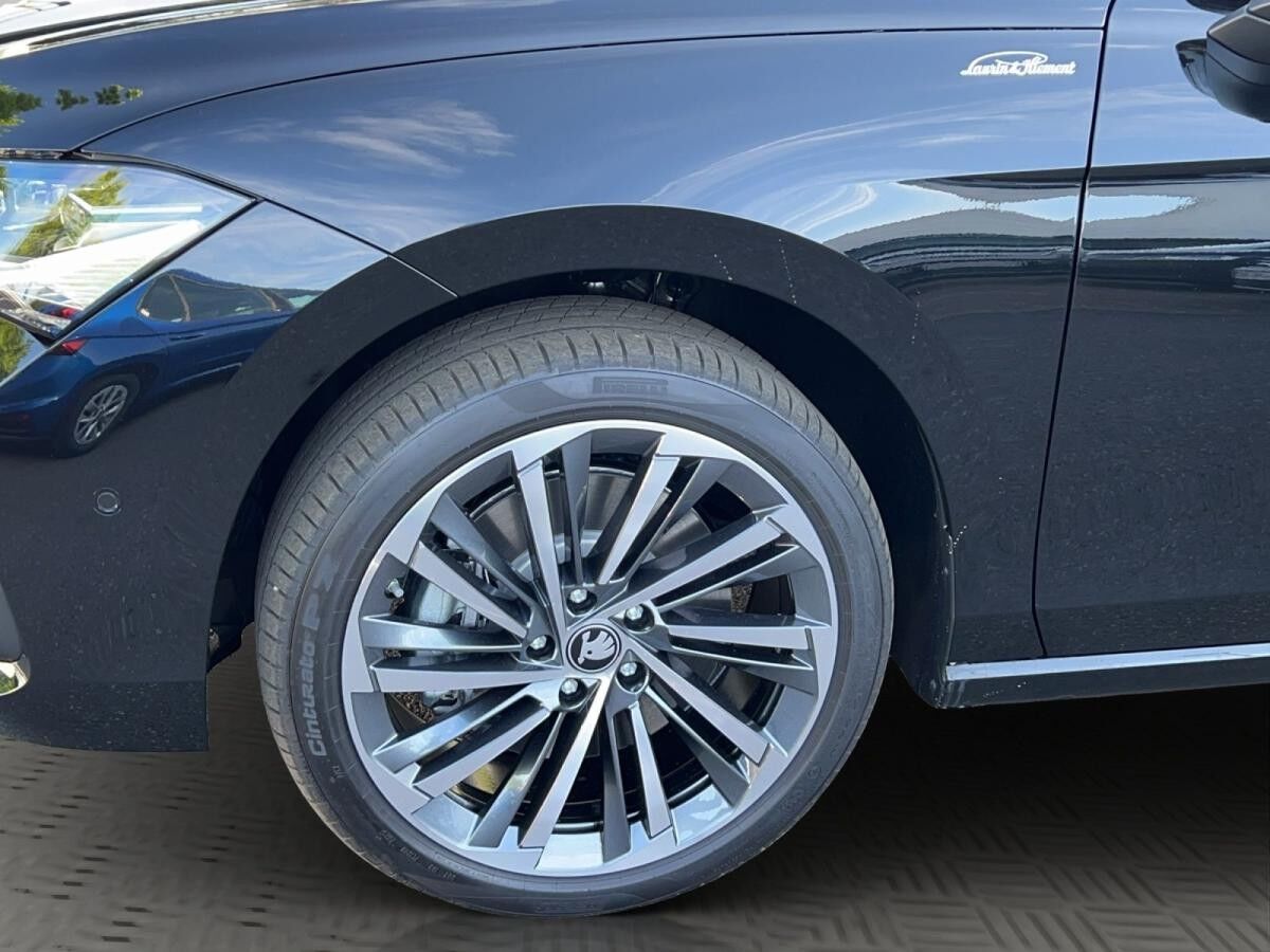 Skoda Superb 2.0 TSI DSG L&K Combi 4WD