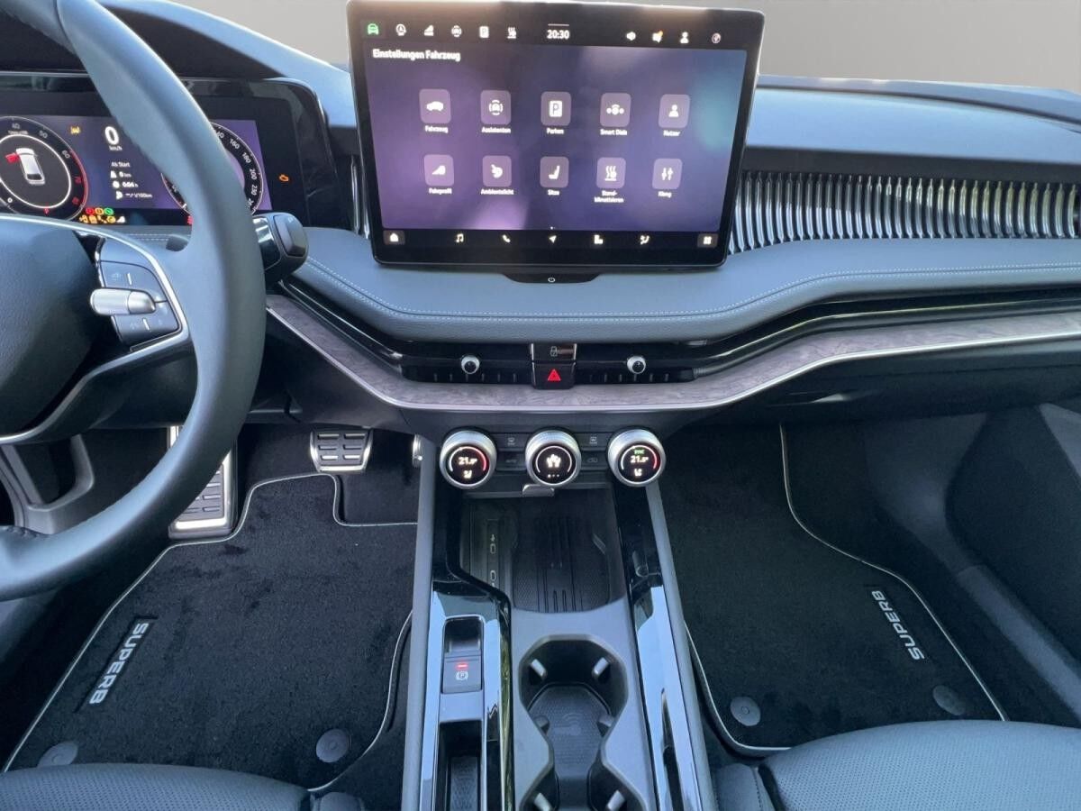 Skoda Superb 2.0 TSI DSG L&K Combi 4WD